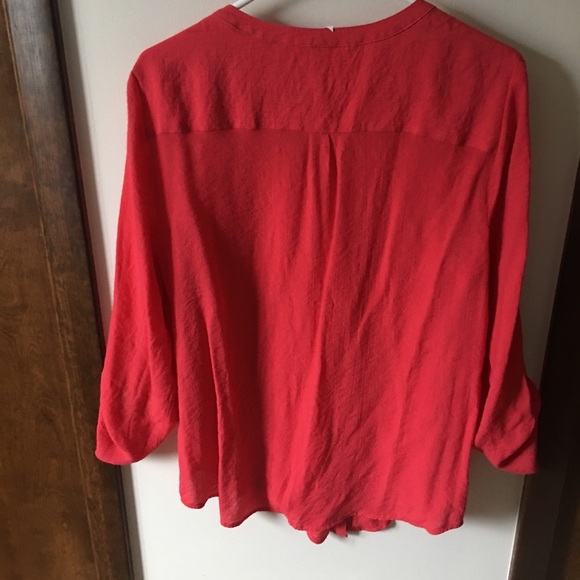 Coral top - Picture 2 of 2